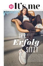 VANESS MAI in Women