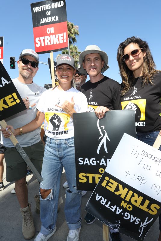 VANESSA MINNILLO and DANIELA RUAH at SAG Strike at Paramount Studio in Hollywood 08/02/2023