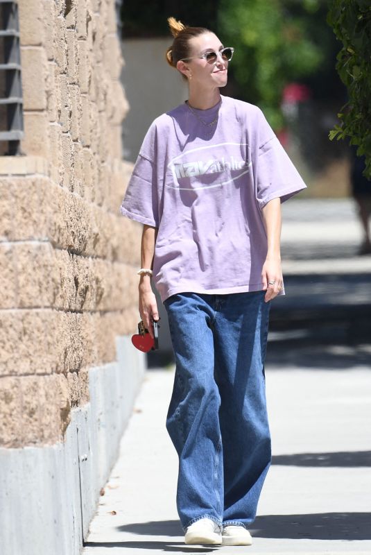 WHITNEY PORT in a Baggy Clothing Out in Los Angeles 08/08/2023
