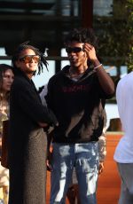 WILLOW SMITH and De