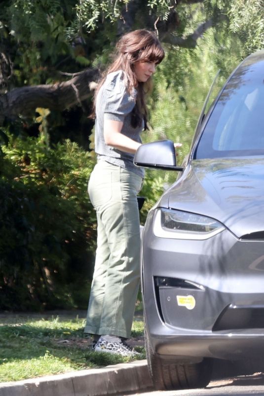 ZOOEY DESCHANEL Arrives at a Friend’s House in Los Angeles 08/29/2023