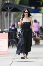 ABIGAIL SPENCER Leaves a Juice Bar in Los Angeles 09/12/2023