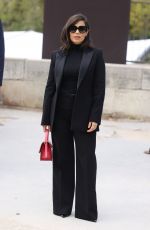 AMERICA FERRERA at Chloe Womenswear Spring/summer 2024 Show in Paris 09/28/2023