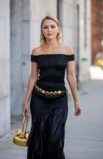 ANNASOPHIA ROBB at Gabriela Hearst Spring 2024 Ready to Wear Runway Show in New York 09/12/2023