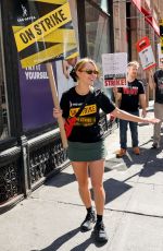 ANNASOPHIA ROBB at SAG-AFTRA and WGA strike in New York 09/14/2023