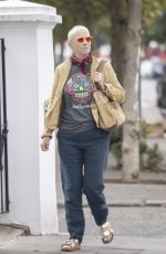 ANNIE LENNOX Out for Lunch at L