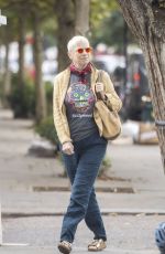 ANNIE LENNOX Out for Lunch at L