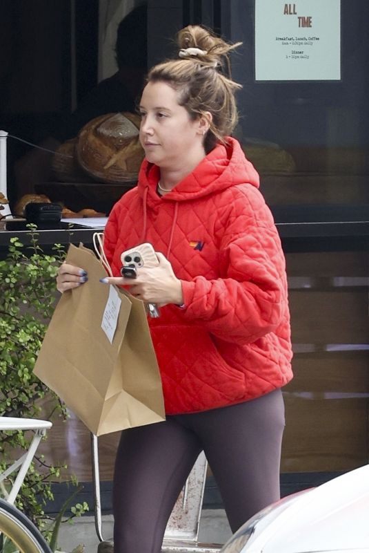 ASHLEY TISDALE Picking up Food from a Restaurant in Los Feliz 09/21/2023