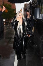 AVRIL LAVIGNE Arrives at Christian Siriano SS24 Runway Show at New York Fashion Week 09/08/2023