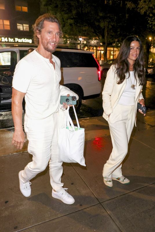 CAMILA ALVES and Matthew McConaughey Arrives at Their Hotel in New York 09/10/2023