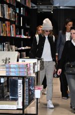 CARA DELEVINGNE Out in Milan for Fashion Week 09/19/2023