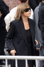 CARINE ROITFELD Arrives at Fendi Fashion Show in Milan 09/20/2023