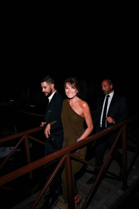 CARLA BRUNI Arrives at Amfar Gala 2023 in Venice 09/03/2023