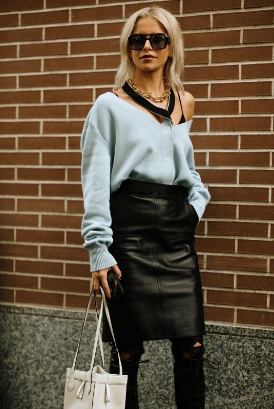 CAROLINE DAUR at Fendi Spring/summer 2024 Fashion Show in Milan 09/20/2023