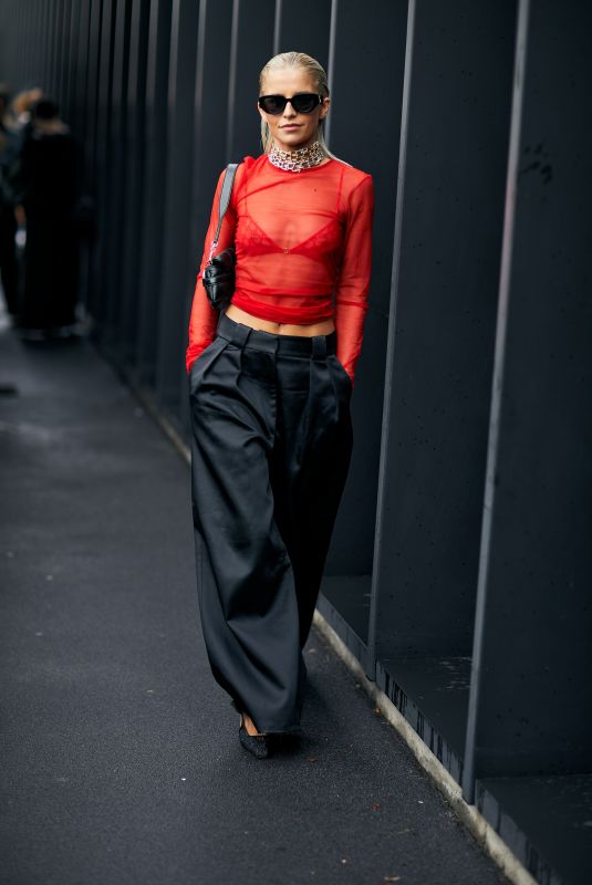CAROLINE DAUR at Gucci Ancora Spring/Summer 2024 Womenswear Fashion Show at Fashion Week in Milan 09/22/2023