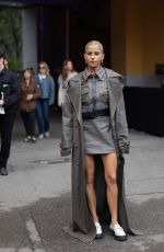 CAROLINE DAUR at Tod