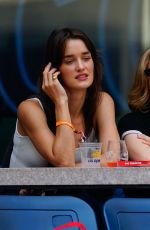 CHLOE MORETZ t 2023 US Open Tennis Championships in New York 09/05/2023