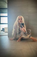 CHRISTINA AGUILERA by Jean Paul Gaultier 09/14/2023