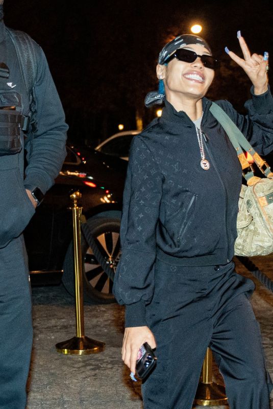 COI LERAY Arrives at Her Hotel in Paris 09/25/2023
