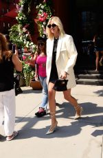 DEVON WINDSOR at Le Vaux Rooftop at Hotel Barriere Fouquet