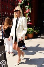 DEVON WINDSOR at Le Vaux Rooftop at Hotel Barriere Fouquet