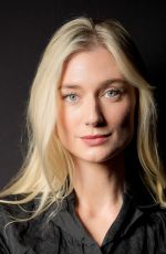 ELIZABETH DEBICKI at Dior Fashion Show at Paris Fashion Week 09/26/2023