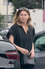 ELLEN POMPEO Shopping for Groceries in Los Feliz 09/17/2023