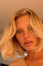 ELSA HOSK - Instagram Photos 09/25/2023