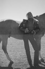 ELSA HOSK - Instagram Photos 09/25/2023
