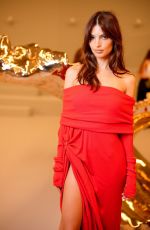 EMILY RATAJKOWSKI at Loewe Womenswear Spring/summer 2024 Show at Paris Fashion Week 09/29/2023