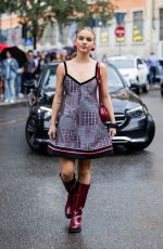 EMMA BROOKS at Emporio Armani Spring/summer 2024 Fashion Show in Milan 09/21/2023