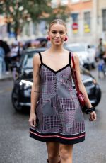EMMA BROOKS at Emporio Armani Spring/summer 2024 Fashion Show in Milan 09/21/2023