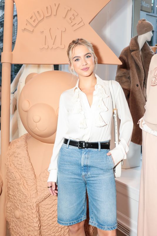 EMMA BROOKS at Max Mara Soho Pop-up Boutique Opening Party in New York 09/12/2023