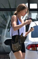 GISELE BUNDCEH Out in Miami 09/09/2023