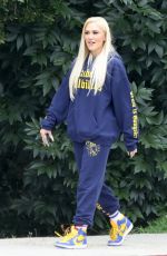 GWEN STEFANI and Blake Shelton Out in Los Angeles 09/17/2023