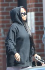 H.E.R. Heading to a Studio in Los Angeles 09/18/2023