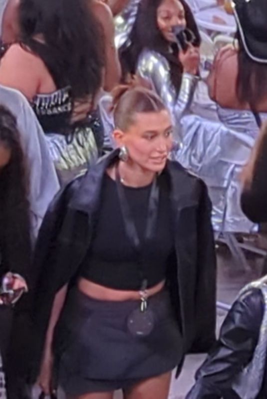 HAILEY and Justin BIEBER Heading to VIP Seats at Beyonce