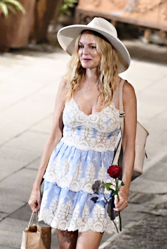 HEATHER GRAHAM Out for Dinner with a Friend at Giardiniello Resaturant in Minori 09/03/2023