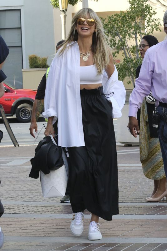 HEIDI KLUM Arrives at AGT Finale in Los Angeles 09/27/2023