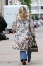 HEIDI KLUM Arrives on the Set of America