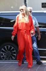 HEIDI KLUM Arrives on the Set of America