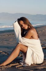 HELEN OWEN - Instagram Photos 09/17/2023