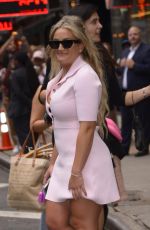 JAMIE LYNN SPEARS Arrives at Dancing with the Stars Reveal at Good Morning America in New York 09/13/2023