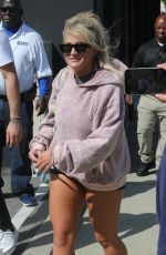 JAMIE LYNN SPEARS Leaves Dancing With The Stars Rehearsal Studio in Los Angeles 09/28/2023