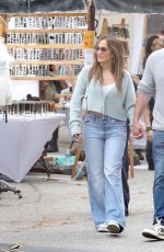 JENNIFER LOPEZ and Bean Affleck Shopping at a Flee Market in Los Angeles 09/17/2023