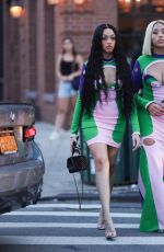 JORDYN and JODIE WOODS Out at New York Fashion Week 09/10/2023 | picture pub