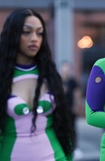 JORDYN and JODIE WOODS Out at New York Fashion Week 09/10/2023 | picture pub