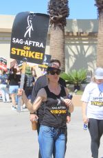 JOSIE DAVIS at SAG Strike at Paramount Studios in Hollywood 09/08/2023
