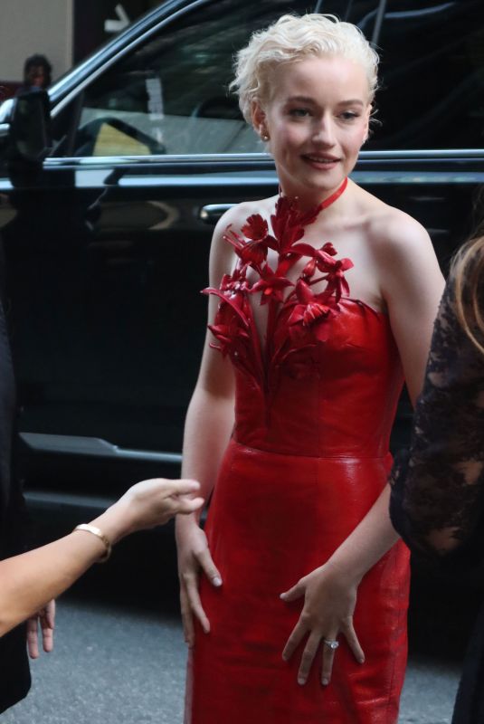 JULIA GARNER Out in New York 09/13/2023