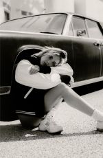 KARI RILEY at a Potoshoot, September 2023